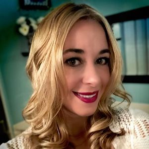 Meet your Posher, Marisa